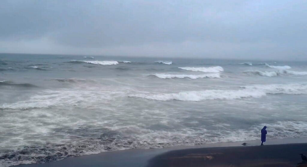 Cyclone Montha: Rough sea in Andhra